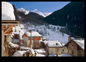 Alcova aventurierului: găsirea refugiului în evadari îndrăznețe