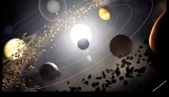 Solar Chronicles: Povești din vechiul nostru cămin celest