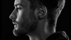 Eleganță esențială: ridicați-vă fotografia cu echipamente de top