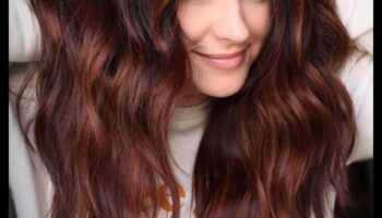 Pătrundeți-vă în tendințele sezonului de culoare a părului celebrităților