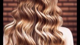 Valuri fără efort: obținerea aspectului blond perfect pentru plajă